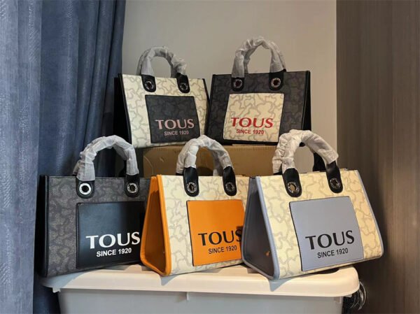T0US medium shopping bag with long strap 62004