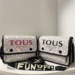 tous medium messenger bag 62009-8