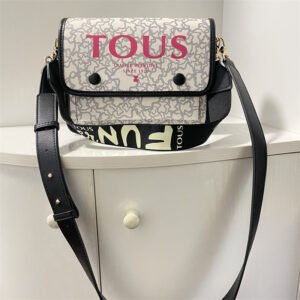 tous medium messenger bag 62009-8