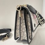 tous medium messenger bag 62009-8