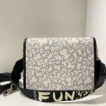tous medium messenger bag 62009-8