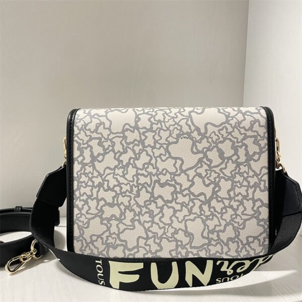 tous medium messenger bag 62009-8
