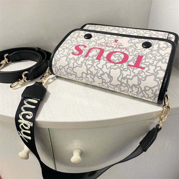 tous medium messenger bag 62009-8