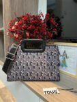 T0US medium shopper amaya coral manifesto 620034
