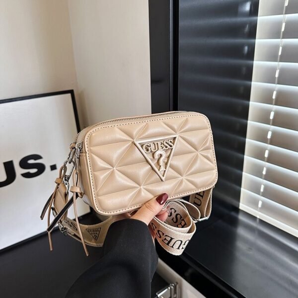 Guess fashion shoulder bag PDD536 size20x7.5x12cm