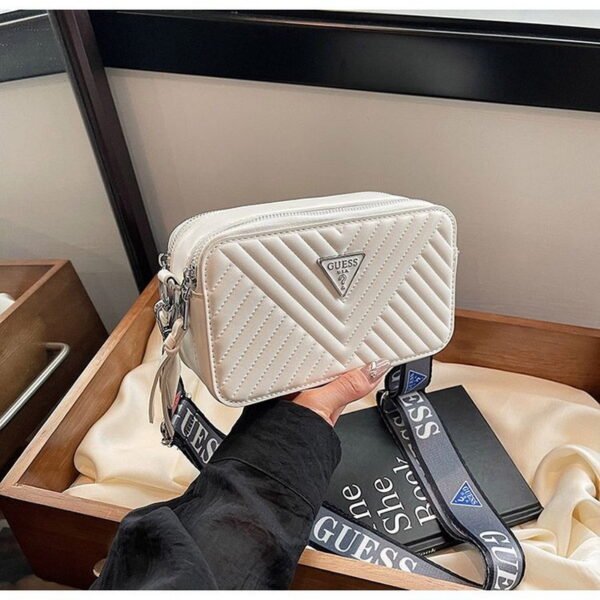 GUESS bag PDD721 size20x7x11cm