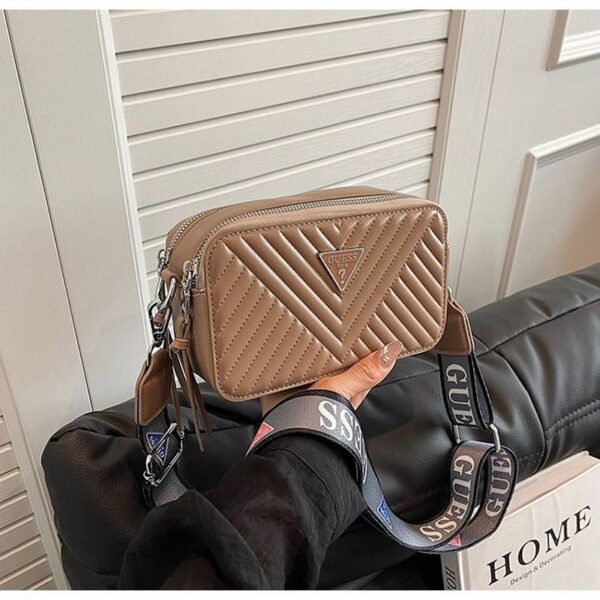 GUESS bag PDD721 size20x7x11cm