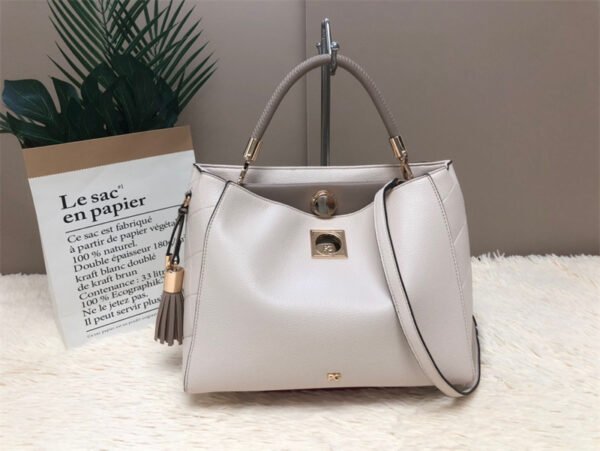purificacion Garcia PG24001