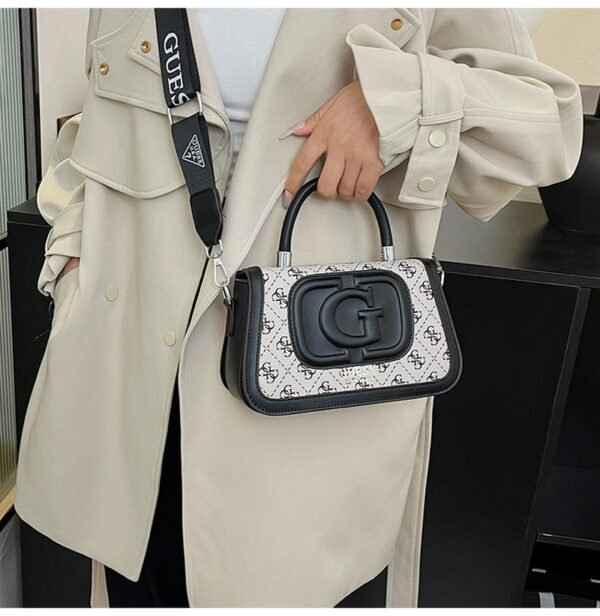 GUESS bag PDD758 size23X9X14cm