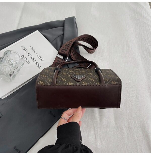 GUESS bag PDD760 size23X8X14cm