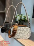 tous kaos messenger bag 62073 size 23-14-8cm