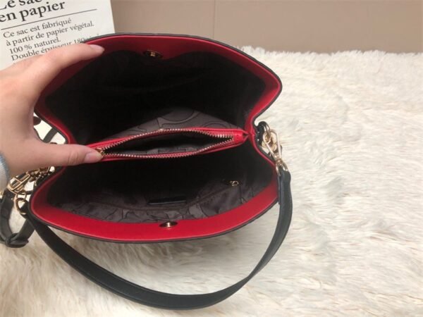 carolina herrera bag C100-1478