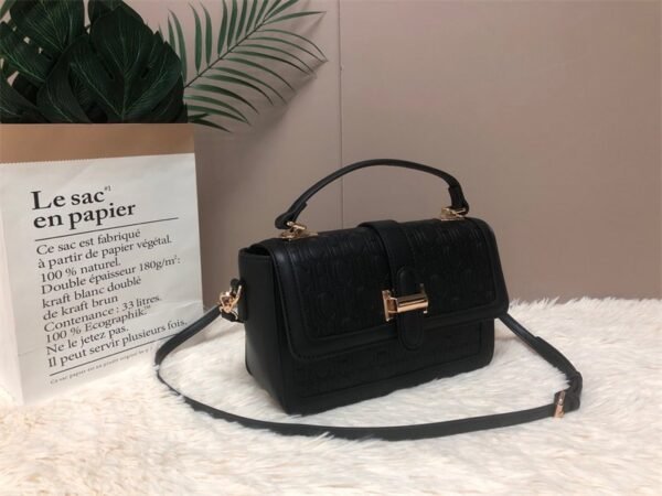 carolina herrera bag C98-1479