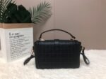 carolina herrera bag C98-1479