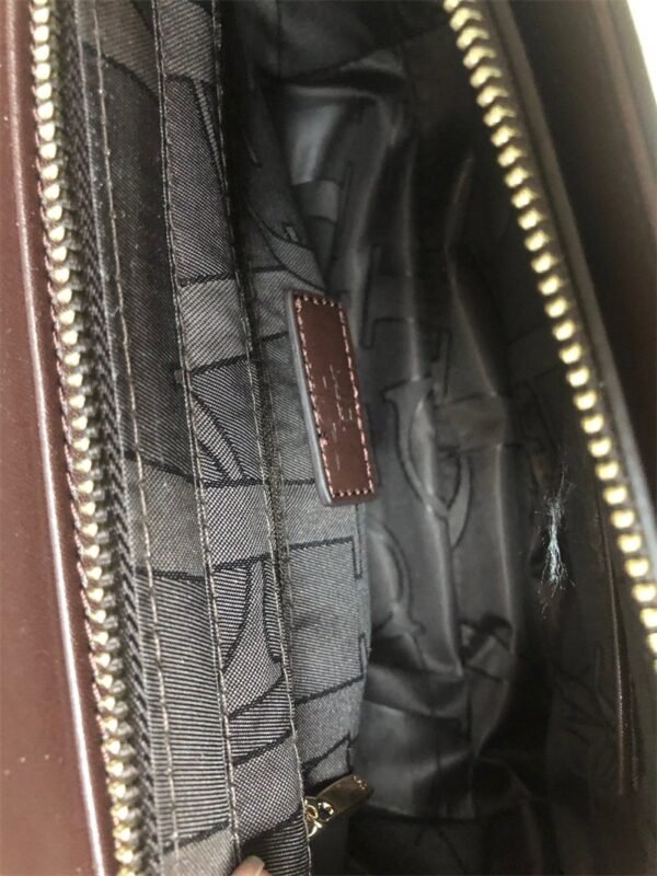 carolina herrera bag C98-1479